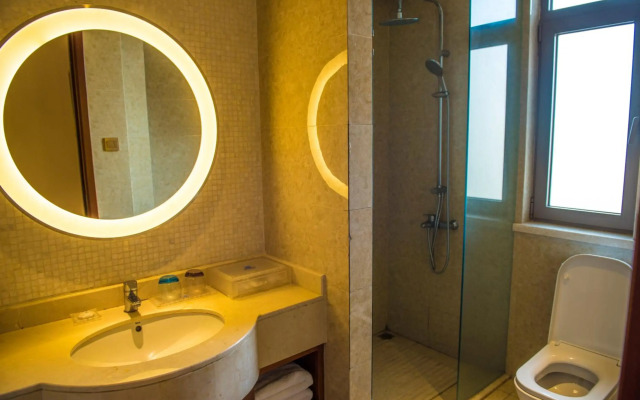 Sanya Seacube Holiday Hotel