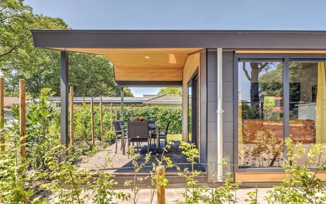 Lovely Holiday Home in Kaatsheuvel With Bubble Bath