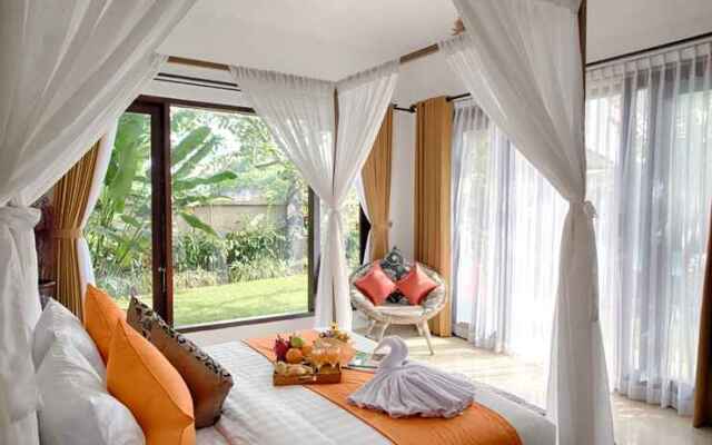 Cliffront Tropical Villa Cantik