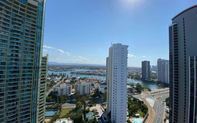 Hi Surf Beachfront Resort Apartments