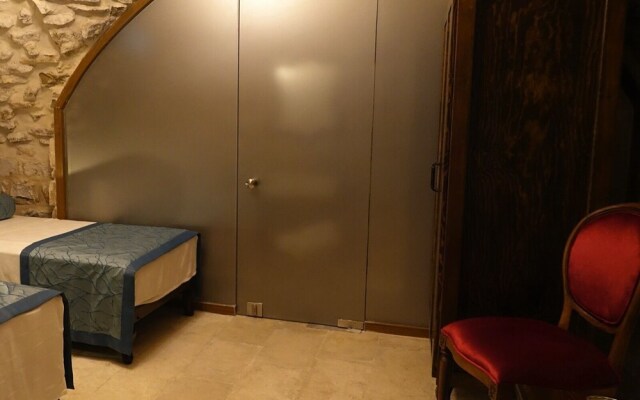 Fairouz Otel