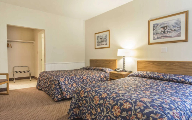 Motel 6 Moncton, NB