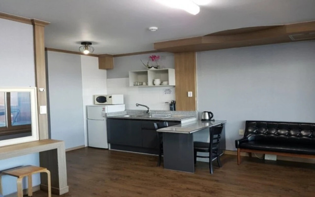 Goseong Haemaru Pension