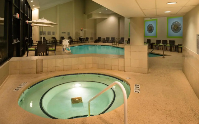 Holiday Inn Select Memphis East