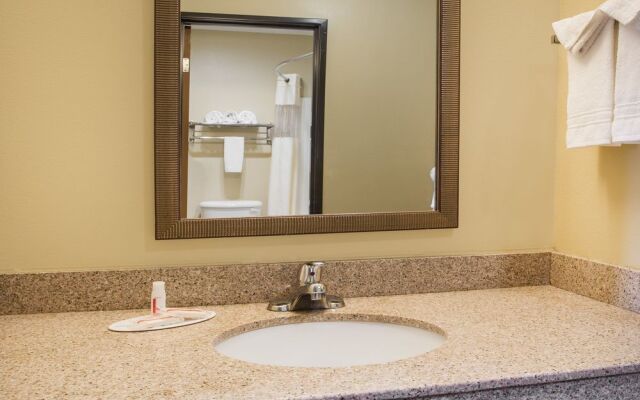 Days Inn Evansdale Waterloo