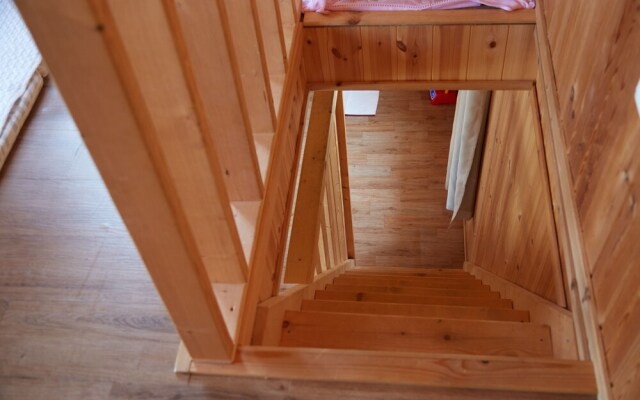 Fragrant Tree Pension