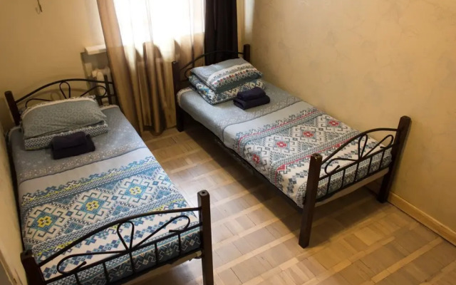 Riverside & China Town Hostel