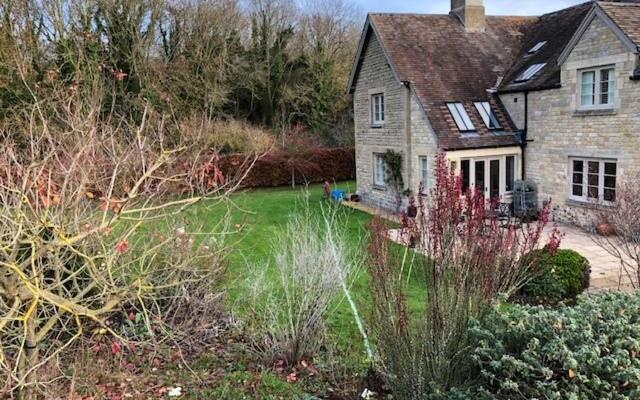 Holywell Lodge nr Stamford