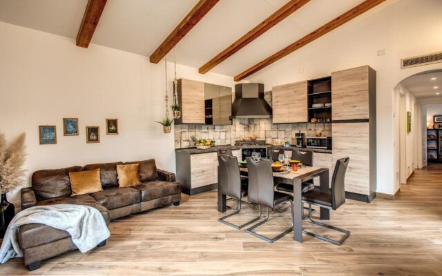 CHEZ MARIE' - modern apartment in countryside