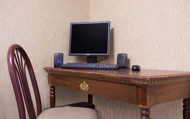 Howard Johnson by Wyndham Aiken