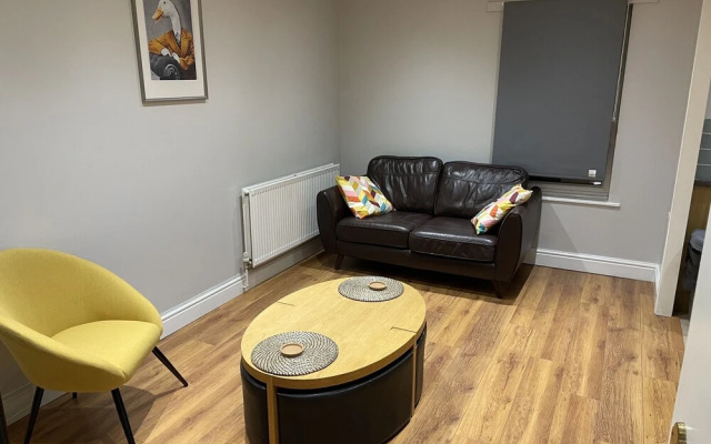 Immaculate 2-bed Apartment in London