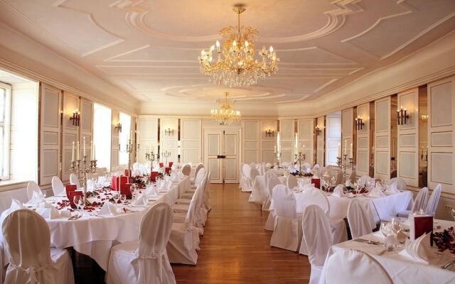 Schlosshotel Neufahrn