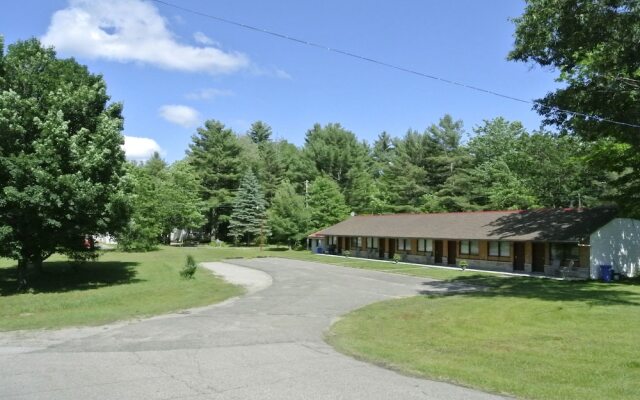 Gold Pine Inn Motel