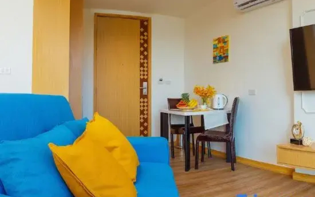 Nice Studio Top-Floor. Scenic Rooftop Pool. Surin Beach