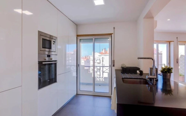Caparica Beach 2 bed / 2 bath apartment