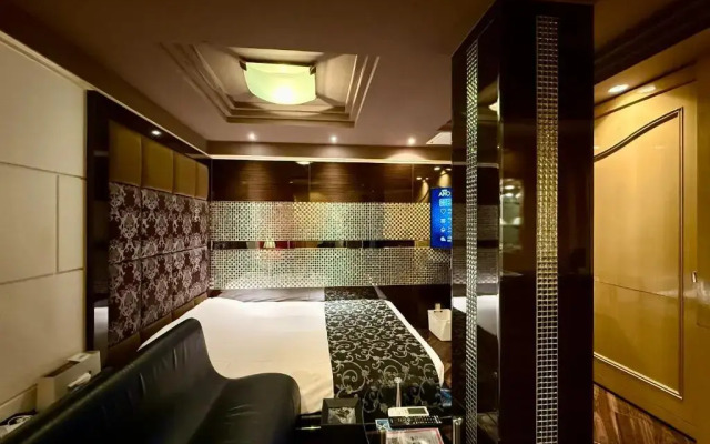 HOTEL APiO - Adults Only