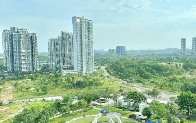 Elysia Park Medini by Stayrene near Legoland