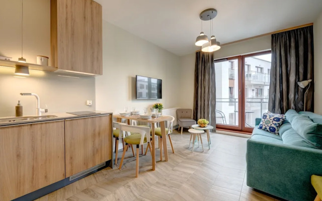 Live & Travel Apartments