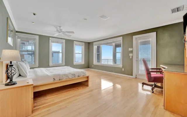 Stones Throw Beachfront Luxury Suites