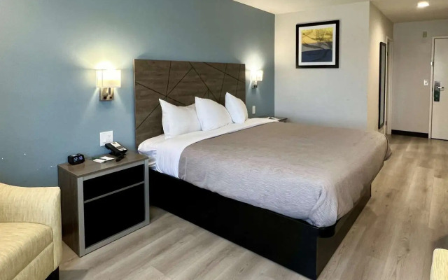 Quality Inn Tracy I-205