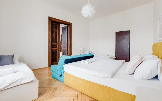 Residence Tesnov Apartment