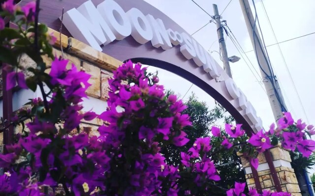 Moon & Sun Otel