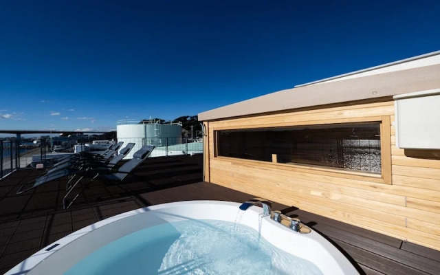 the View miurashiharumicho