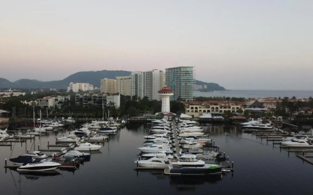 Modern Villa Near Beach & Marina- Ixtapa