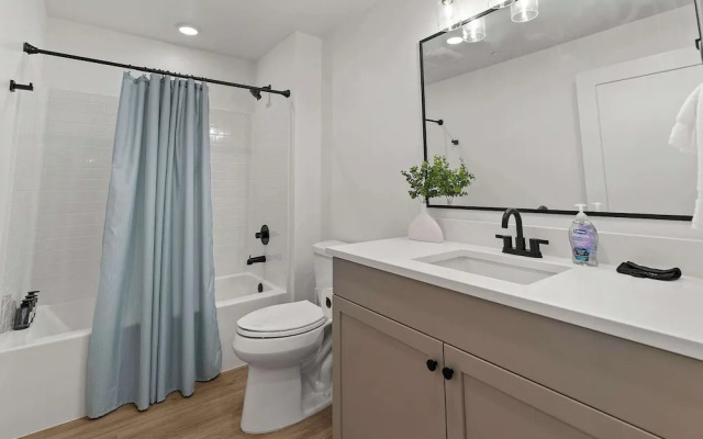 Cliffside Vista Stay for 7!