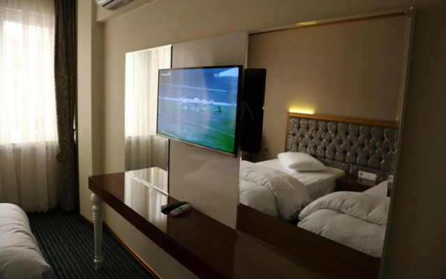 Grand Sera Hotel