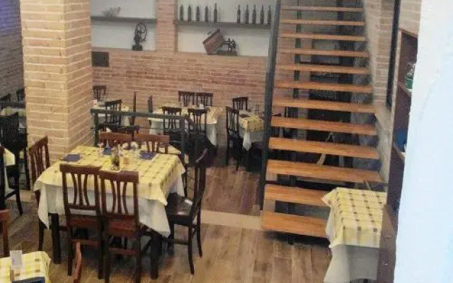 La Dea DellAbbondanza