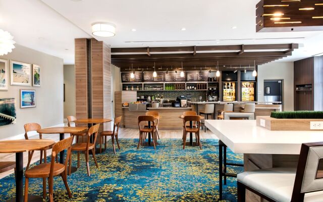 Courtyard by Marriott Faro Blanco Resort