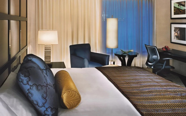 DoubleTree by Hilton Montreal