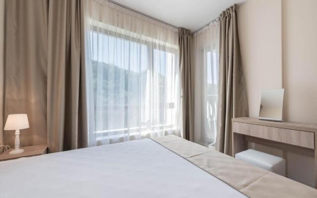 Varna South Bay Beach Residence