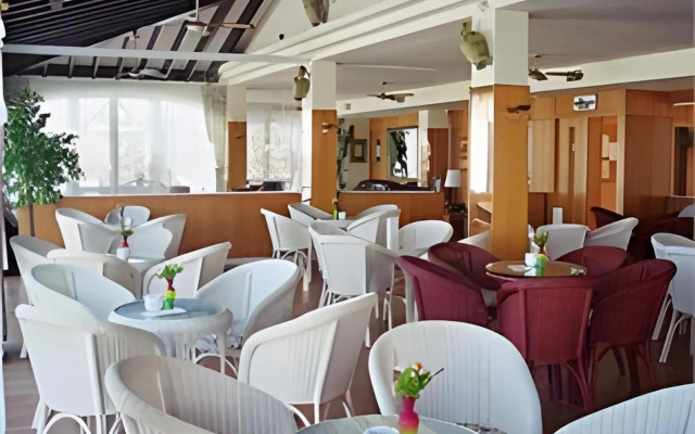 Aparthotel Seth Isla Paraiso