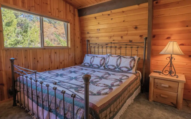 Fawnskin Family Cabin