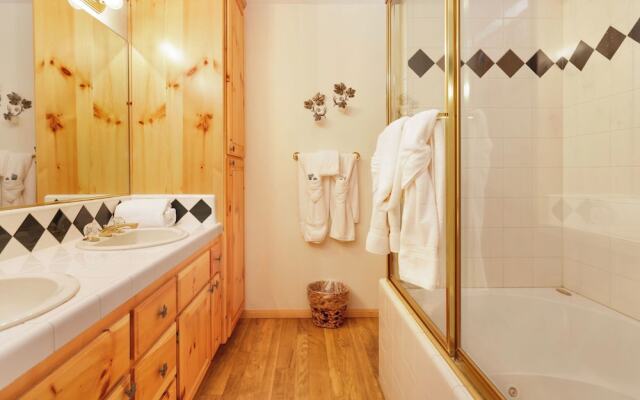 Retreat TO FOX Farm #1662