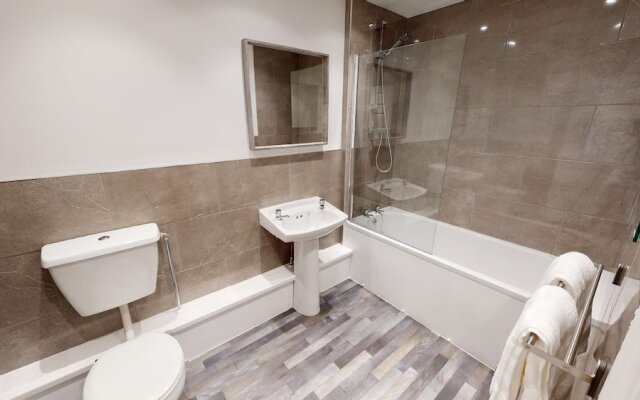 Hu1 Boutique City Apartment - Sleeps 6