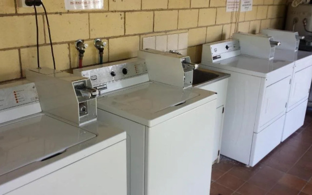 Bushchooks Travellers Village