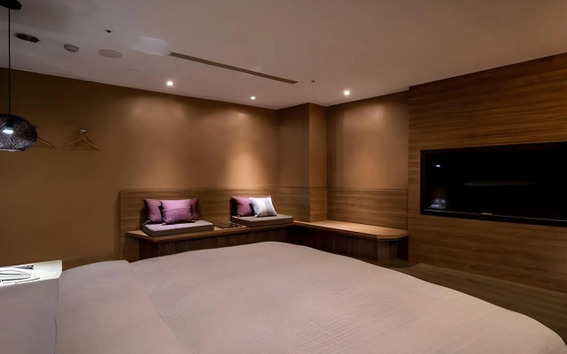 Imperial Dynasty Boutique Hotel