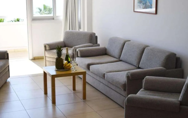 Sun Hall Beach Apartments