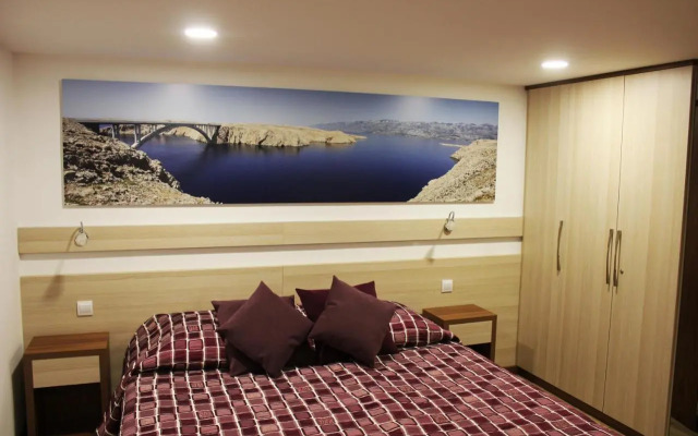 Moon Stone Residence Pag