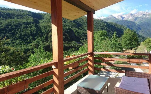 Guesthouse Dolra Svaneti