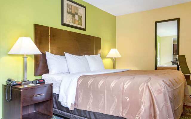 Quality Inn & Suites Glenmont - Albany South