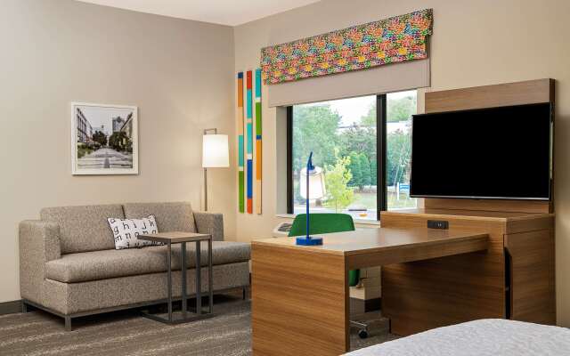 Hampton Inn & Suites Raleigh Midtown