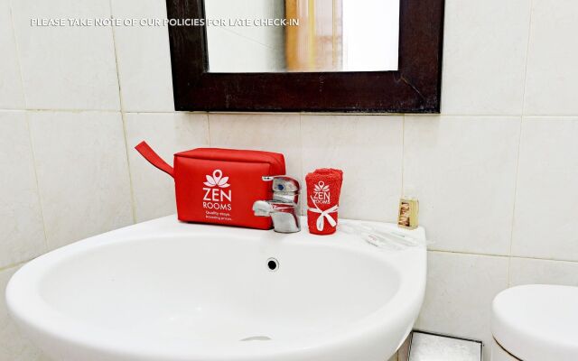 ZEN Rooms Kuningan Tiong