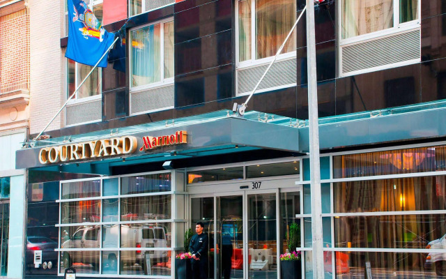 Courtyard New York Manhattan/Times Square West