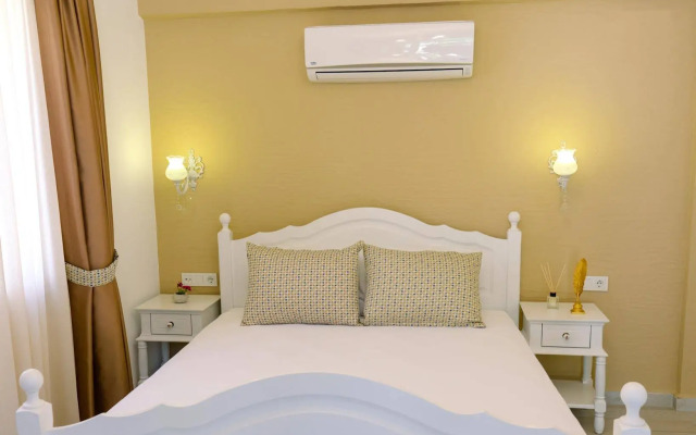 Selin Hotel