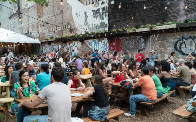 Sosuite at French Quarters - Rittenhouse Square