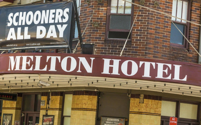 Melton Hotel